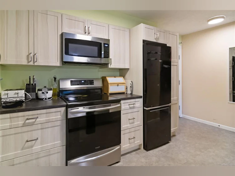 208-383 Wale Road, Colwood, BC, V9B 2P9 - 12