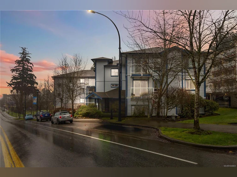 208-383 Wale Road, Colwood, BC, V9B 2P9