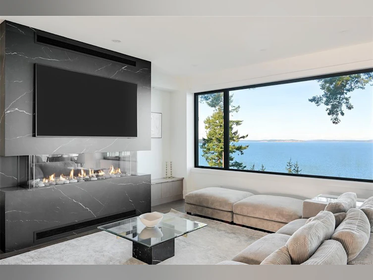 4599 Cordova Bay Road, Saanich, BC, V8Y 2K1 - 13