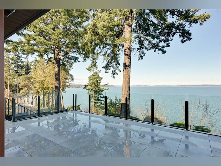 4599 Cordova Bay Road, Saanich, BC, V8Y 2K1 - 43