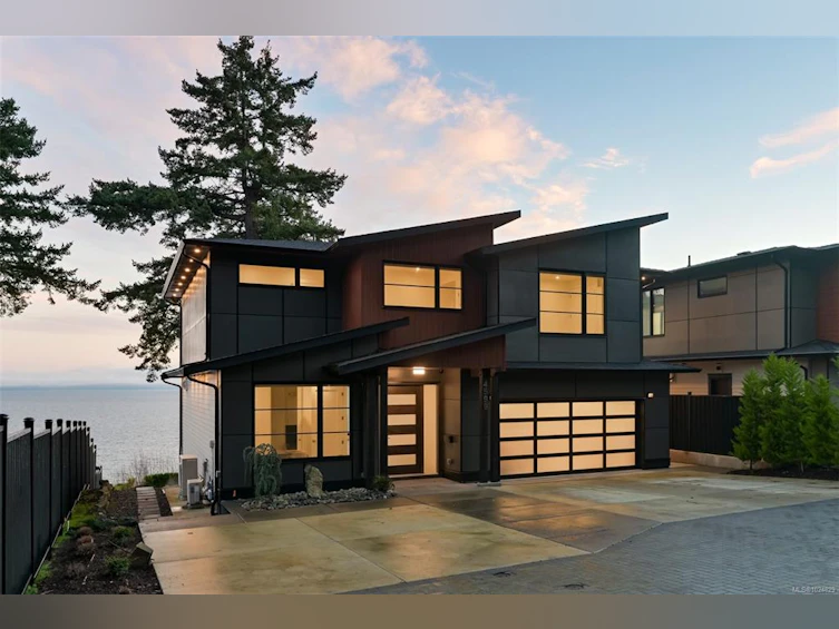 4599 Cordova Bay Road, Saanich, BC, V8Y 2K1 - 4