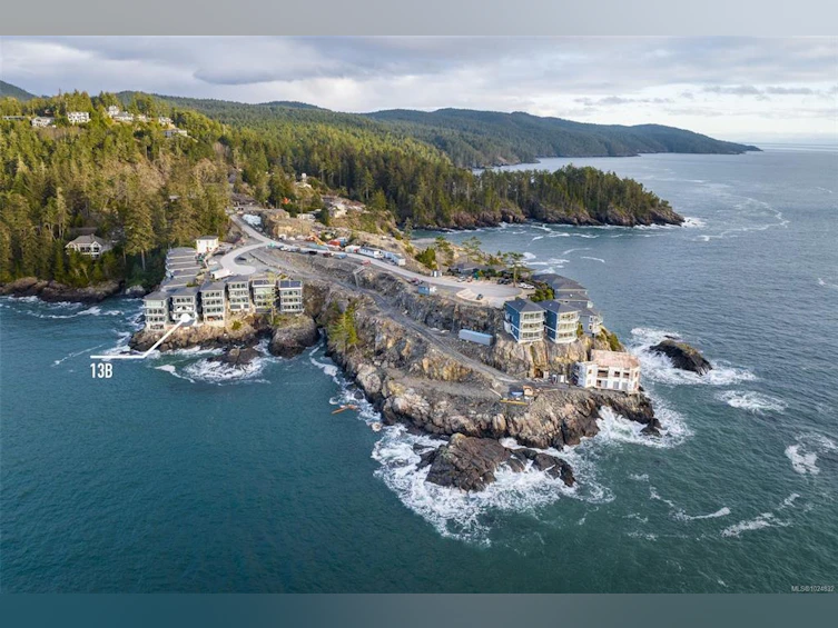 13B-1000 Sookepoint Place, Sooke, BC, V9Z 1L8 - 36