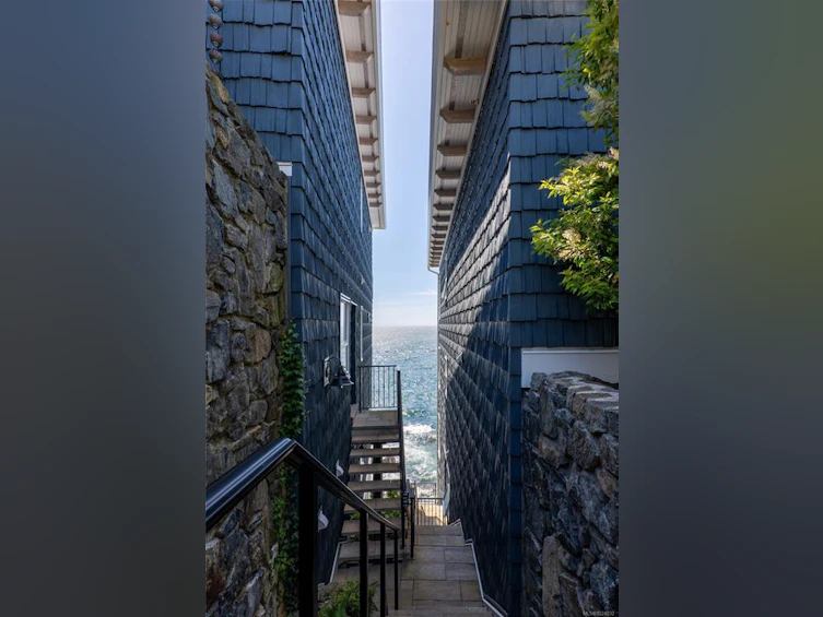 13B-1000 Sookepoint Place, Sooke, BC, V9Z 1L8 - 34