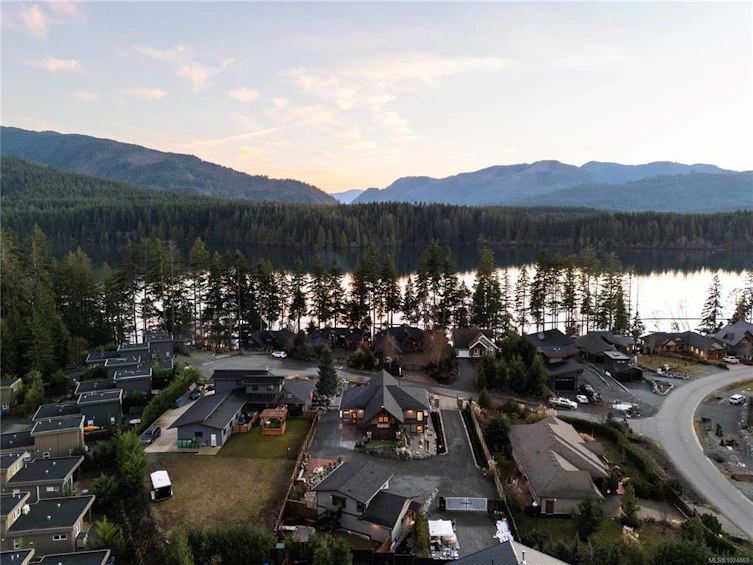 7343 Lakefront Place, Lake Cowichan, BC, V0R 2G1 - 98
