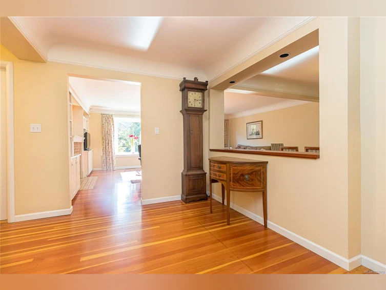 1082 Newport Avenue, Oak Bay, BC, V8S 5E3 - 6