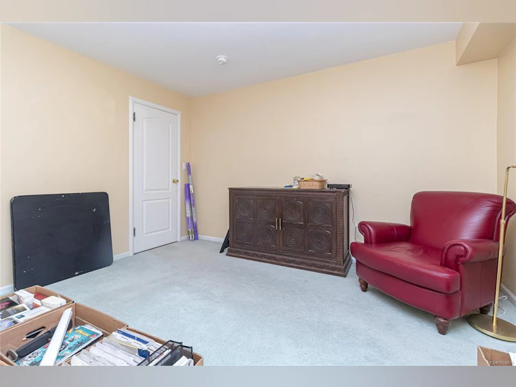 1082 Newport Avenue, Oak Bay, BC, V8S 5E3 - 24