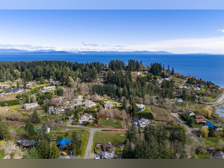 98 Beech Street, Comox, BC, V9M 3W7 - 2