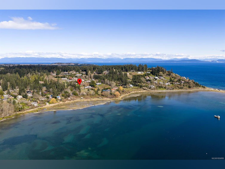 98 Beech Street, Comox, BC, V9M 3W7 - 13