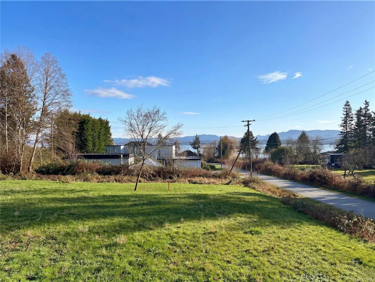 98 Beech Street, Comox, BC, V9M 3W7 - 18