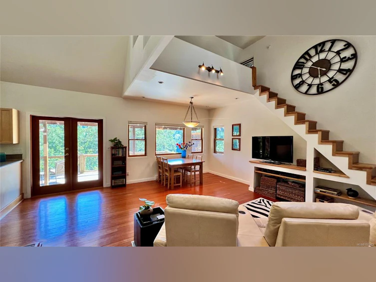231 Halibut Hill Road, Mudge Island, BC, V0R 1X6 - 17