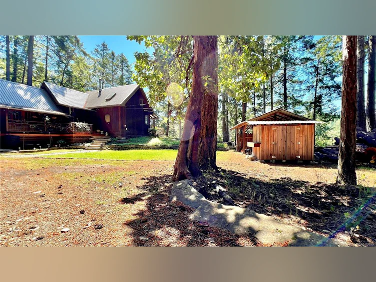 231 Halibut Hill Road, Mudge Island, BC, V0R 1X6 - 9