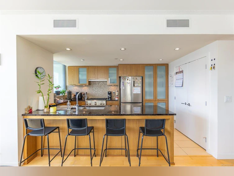 501-608 Broughton Street, Victoria, BC, V8W 1X7 - 8