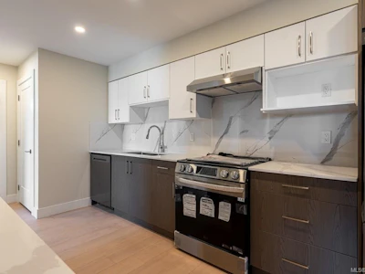 211-171 W Jensen Avenue - 5