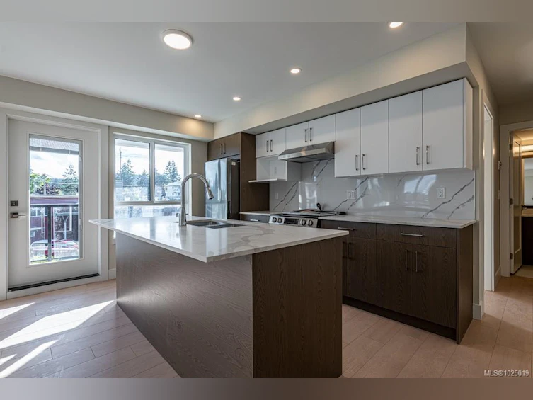 211-171 W Jensen Avenue, Parksville, BC, V9P 1K3 - 8