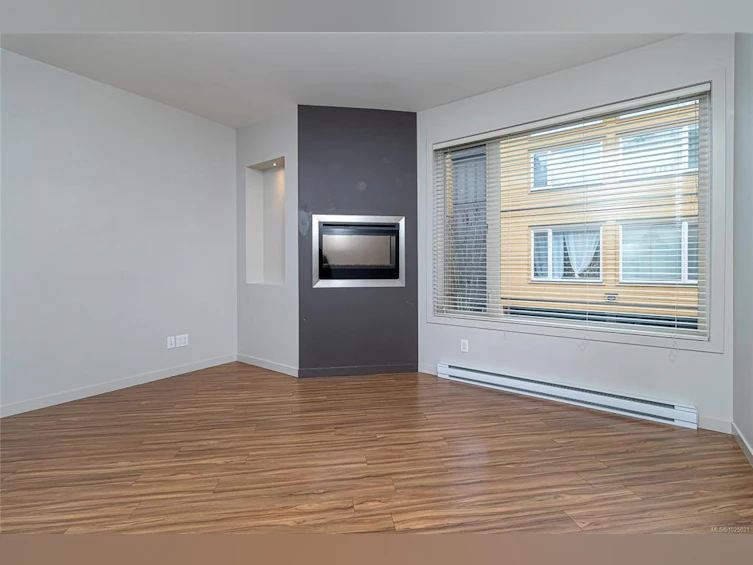 105-2733 Peatt Road, Langford, BC, V9B 3V2 - 4