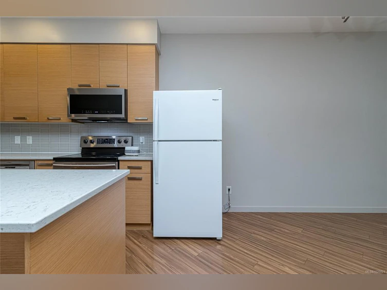 105-2733 Peatt Road, Langford, BC, V9B 3V2 - 14