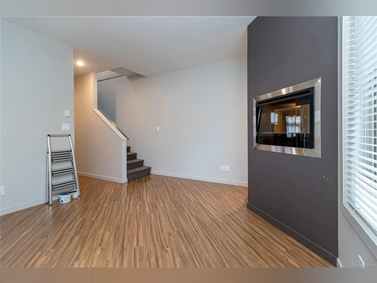 105-2733 Peatt Road, Langford, BC, V9B 3V2 - 6