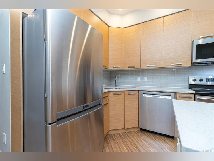 105-2733 Peatt Road, Langford, BC, V9B 3V2 - 11