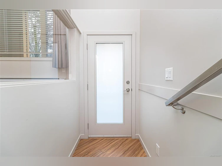 105-2733 Peatt Road, Langford, BC, V9B 3V2 - 2