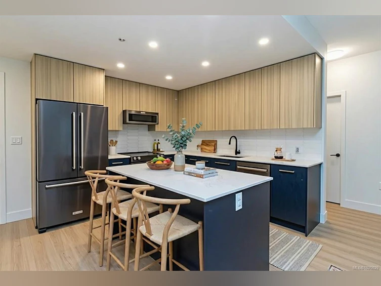 221-920 Reunion Avenue, Langford, BC, V9B 0W8 - 2