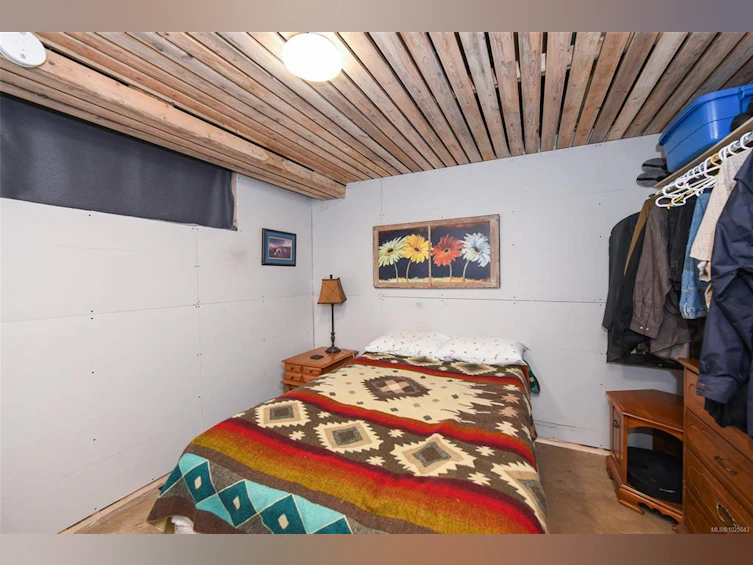 5693 S Island Highway, Union Bay, BC, V0R 3B0 - 28