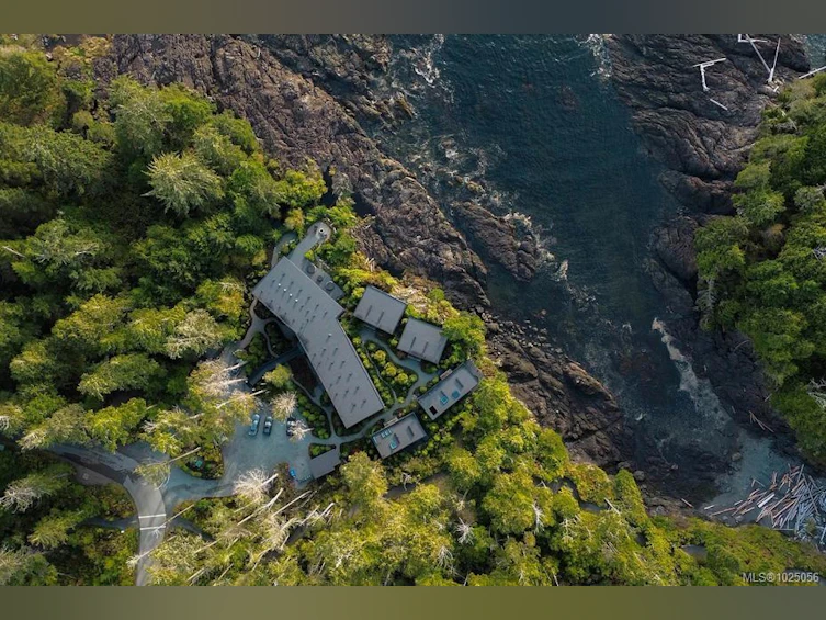 828 Odyssey Lane, Ucluelet, BC, V0R 3A0 - 2