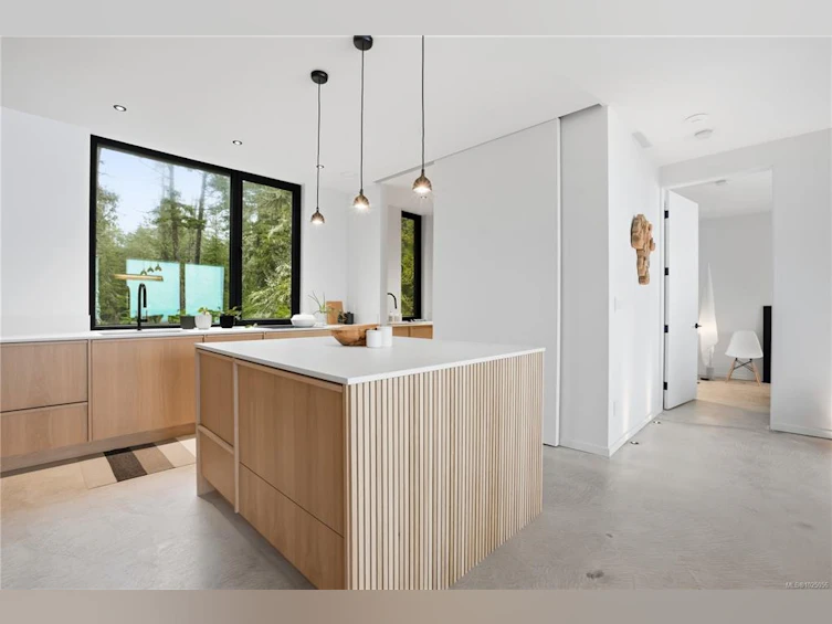 828 Odyssey Lane, Ucluelet, BC, V0R 3A0 - 30