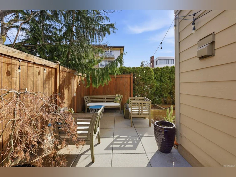 104-1166 Rockland Avenue, Victoria, BC, V8V 3H7 - 21