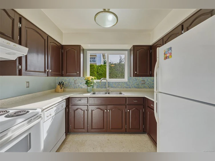 104-1166 Rockland Avenue, Victoria, BC, V8V 3H7 - 16
