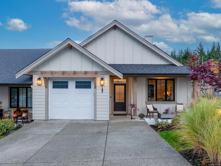 137-4098 Buckstone Road, Courtenay, BC, V9N 0H2