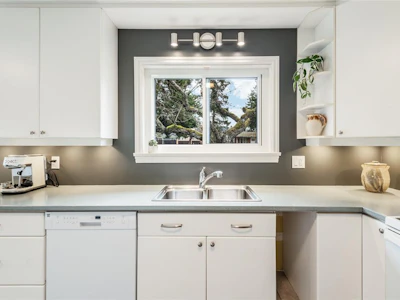 380 W Hirst Avenue - 5