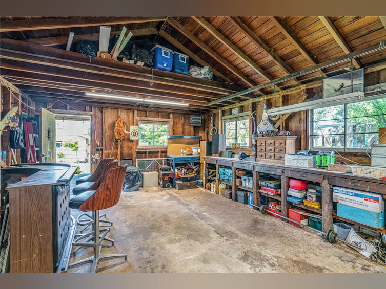 380 W Hirst Avenue, Parksville, BC, V9P 1K4 - 39