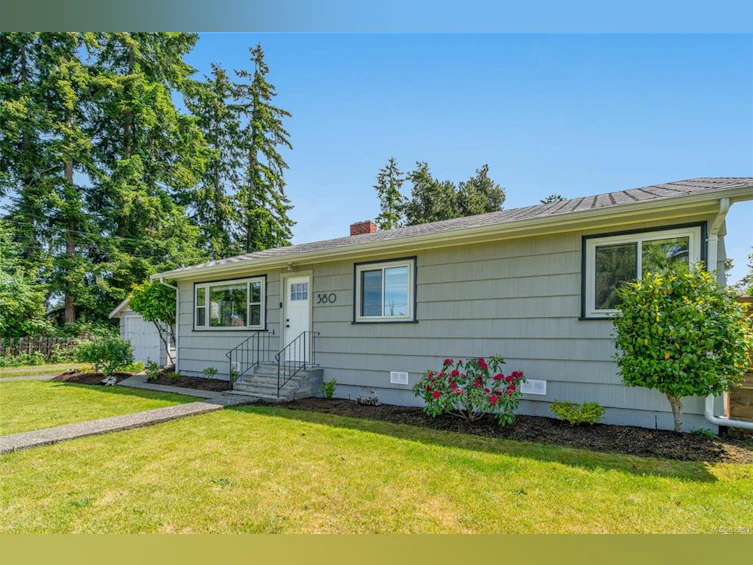 380 W Hirst Avenue, Parksville, BC, V9P 1K4 - 30