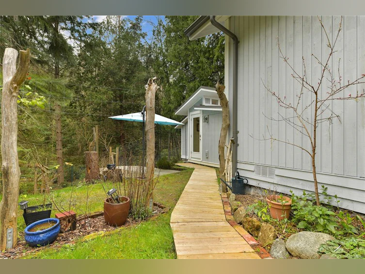 568 Bayview Drive, Mayne Island, BC, V0N 2J1 - 39