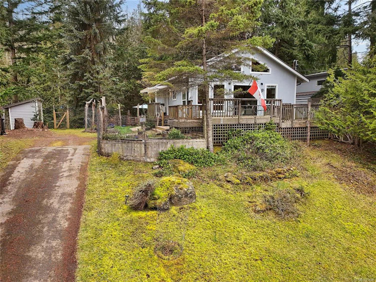 568 Bayview Drive, Mayne Island, BC, V0N 2J1 - 3