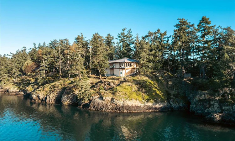 456 Scott Point Drive