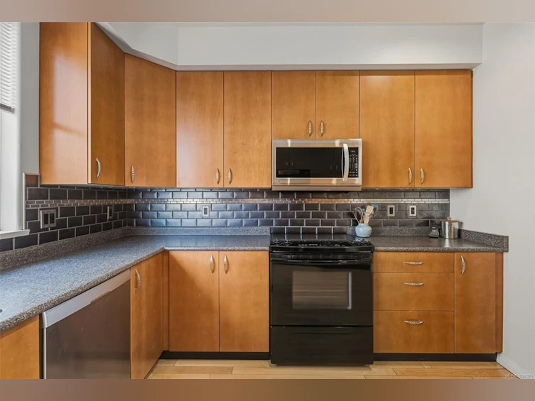 13-60 Dallas Road, Victoria, BC, V8V 1A2 - 8