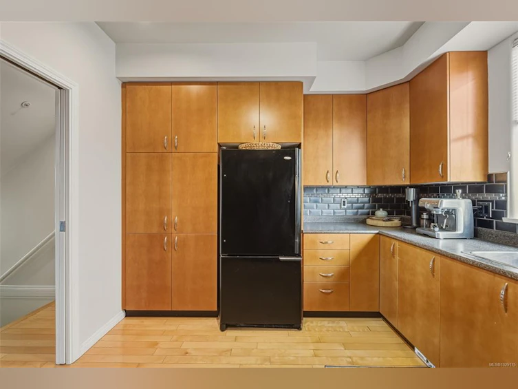 13-60 Dallas Road, Victoria, BC, V8V 1A2 - 10