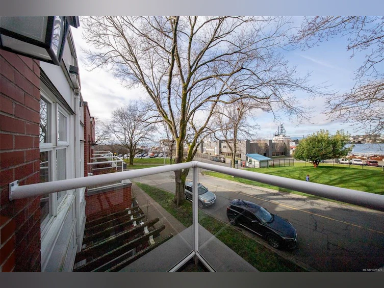 13-60 Dallas Road, Victoria, BC, V8V 1A2 - 16