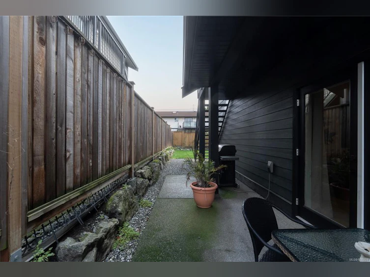 4247 Pullet Place, Saanich, BC, V8X 5J2 - 29