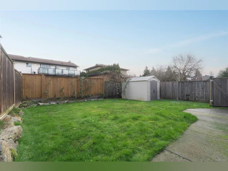 4247 Pullet Place, Saanich, BC, V8X 5J2 - 25
