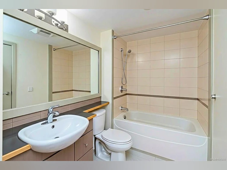 406-732 Cormorant Street, Victoria, BC, V8W 4A5 - 13