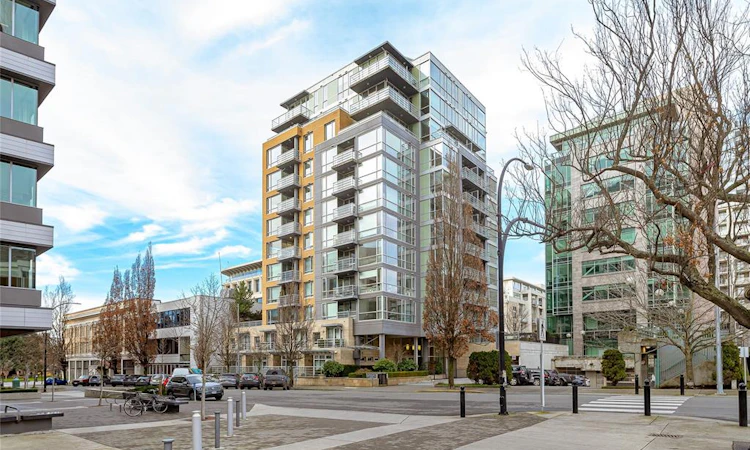 406-732 Cormorant Street