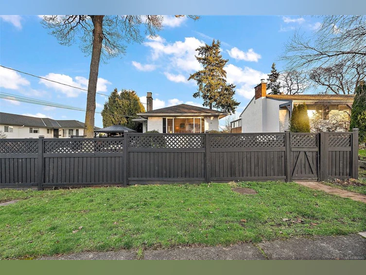 727 Porter Road, Esquimalt, BC, V9A 5W7 - 36