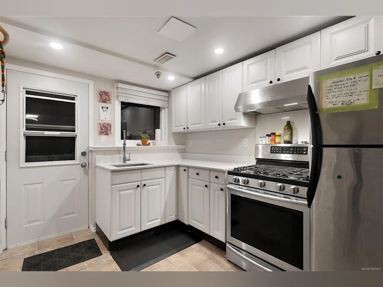 727 Porter Road, Esquimalt, BC, V9A 5W7 - 27