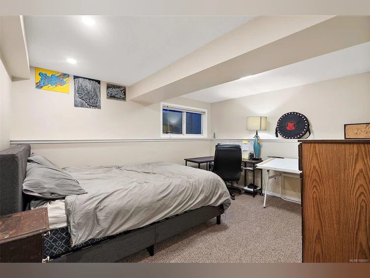 727 Porter Road, Esquimalt, BC, V9A 5W7 - 24