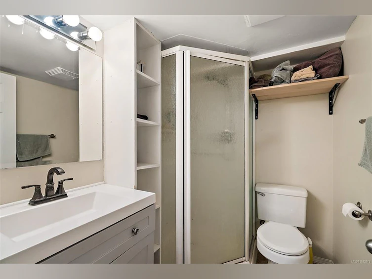 727 Porter Road, Esquimalt, BC, V9A 5W7 - 29