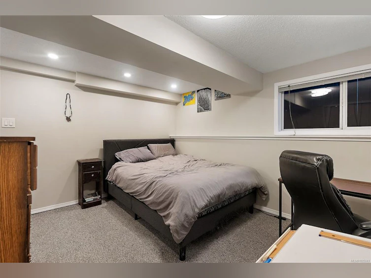 727 Porter Road, Esquimalt, BC, V9A 5W7 - 25