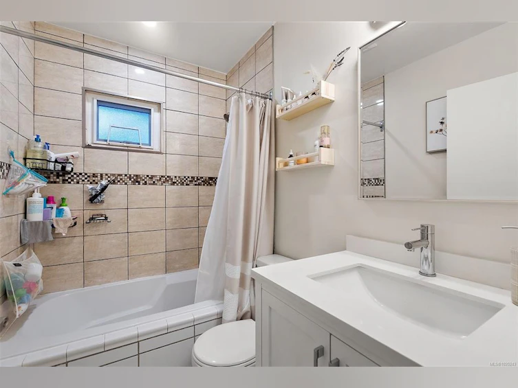 727 Porter Road, Esquimalt, BC, V9A 5W7 - 19