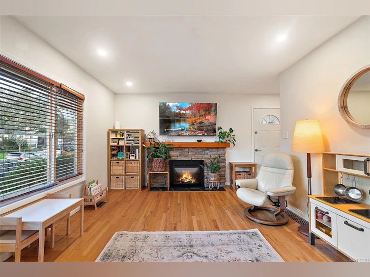 727 Porter Road, Esquimalt, BC, V9A 5W7 - 12